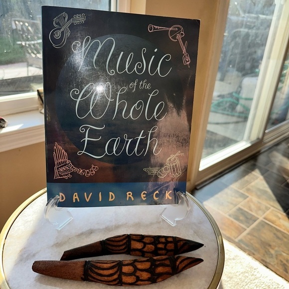 Music of the Whole Earth Book by David Reck and Aboriginal Clap Sticks - Picture 1 of 8